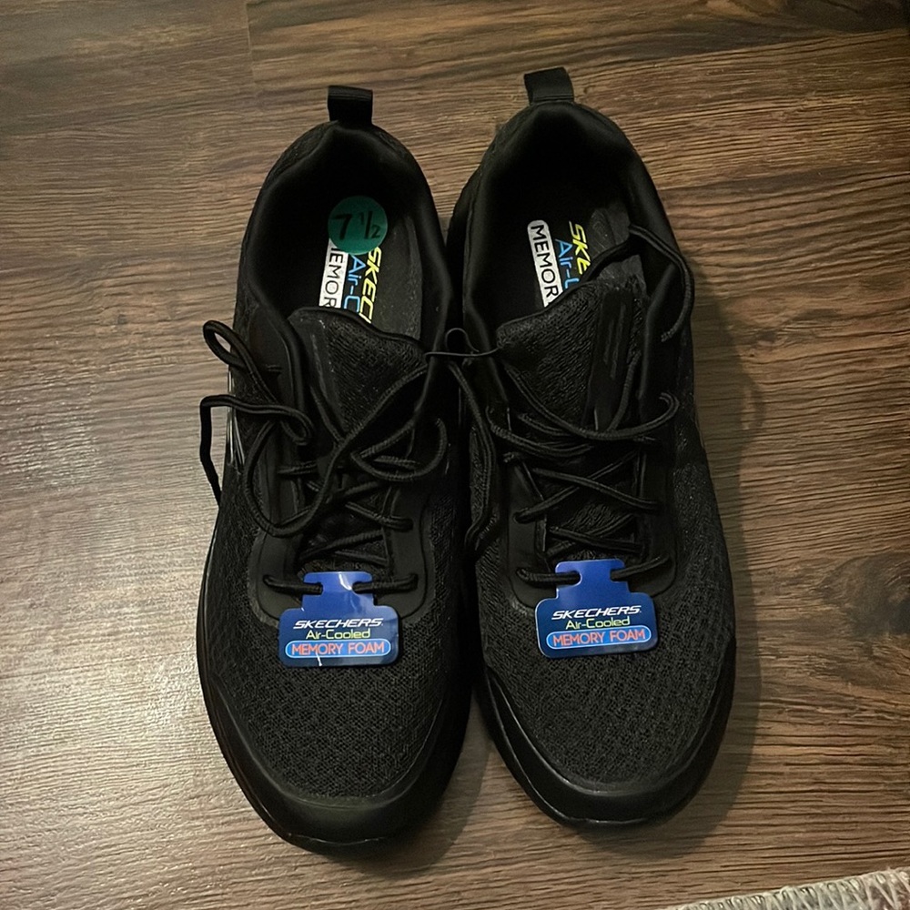 Skechers Air-Cooled memory foam